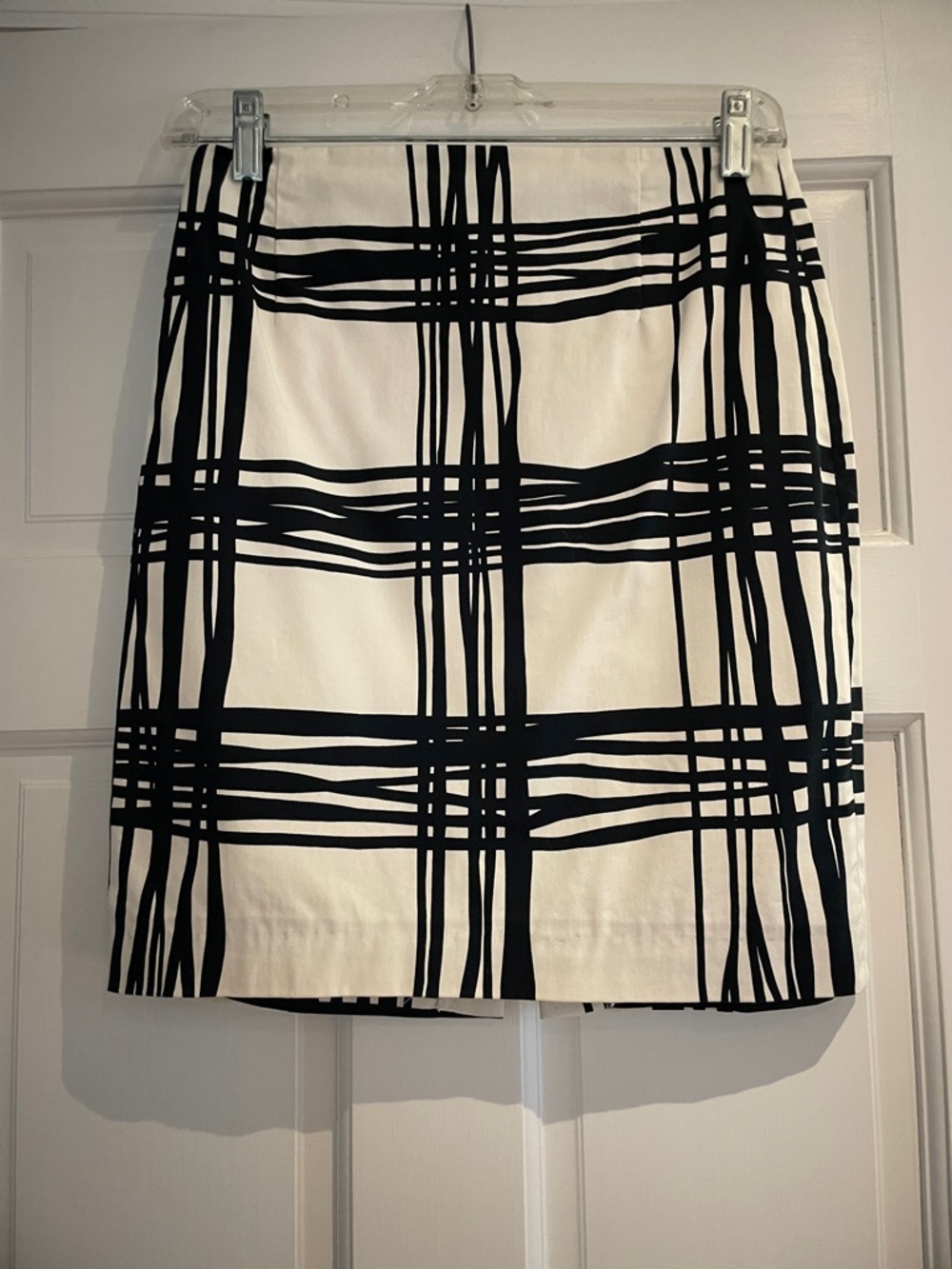 Express Black & White Graphic Plaid Pencil Skirt